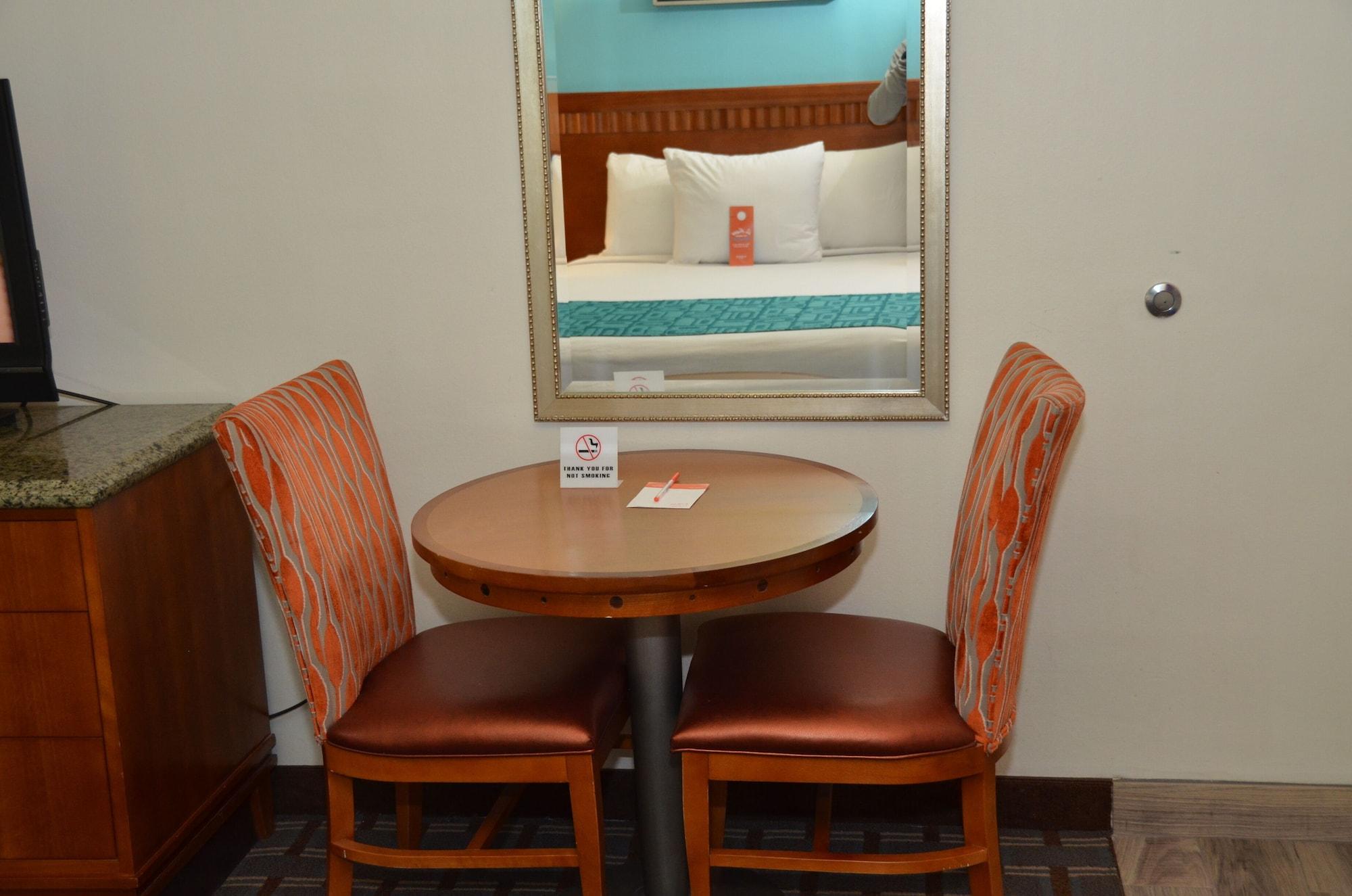 Howard Johnson By Wyndham Yuma Esterno foto
